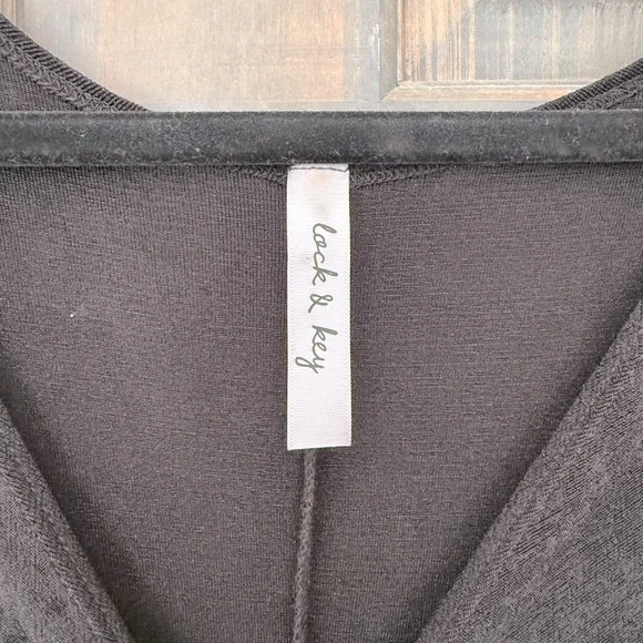 🖤 Lock & Key Midi Dress - Picture 6 of 6